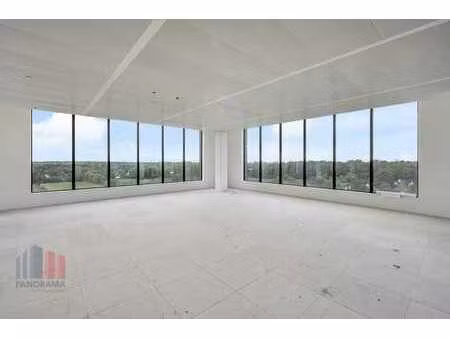 2 429 m² de nouveaux bureaux haut de gamme le long de la ...