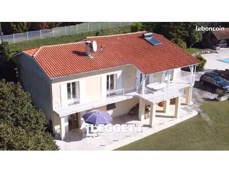 maison 8 pièces 164 m²