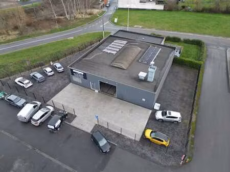 entrepôt 400 m² et habitation sur site  situation stratégiqu