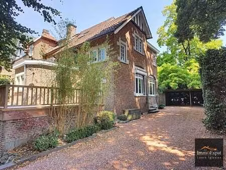 avenue des cytises: maison 5 chambres + bureau