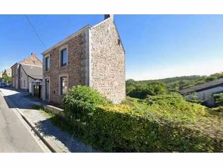 belle maison en pierre du pays