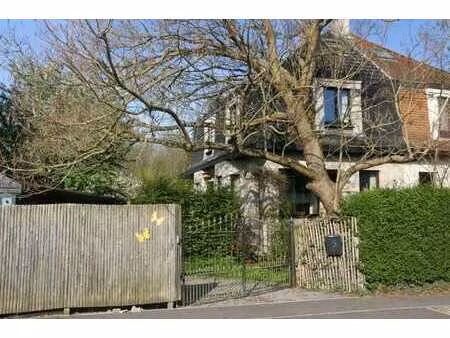 karaktervolle woning met prachtige tuin  zeer centraal ge...