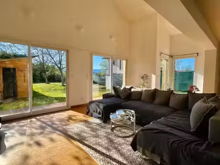 location immeuble 5 pièces 149 m² à douvaine (74140)  2 690 €