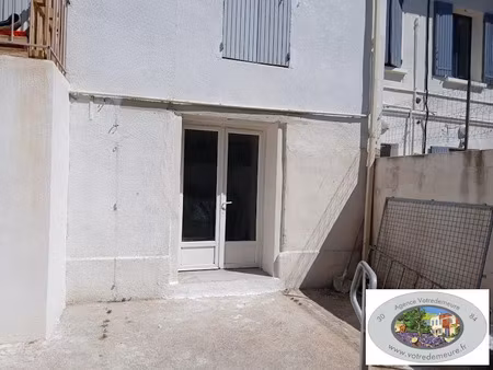 location locaux professionnels 1 pièce 35 m² à nimes (30000)  430 €