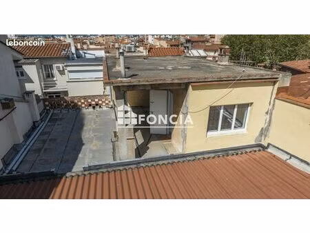 exclusivite maison de ville avec cour et terrasse