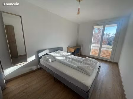 appartement 1 pièce 13 m²