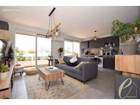 appartement 3 pièces 61 m²