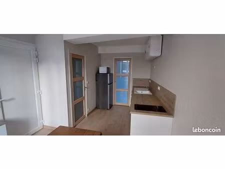 location f2 à saint heand