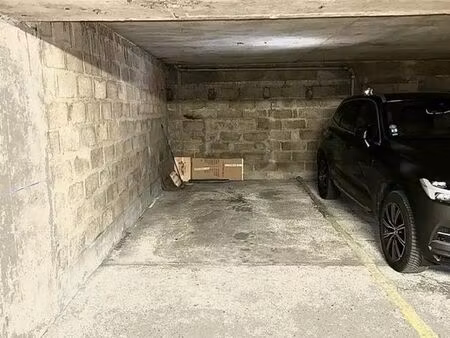 loue parking neuilly sur seine - mensuel - bineau rouvray - 12m²