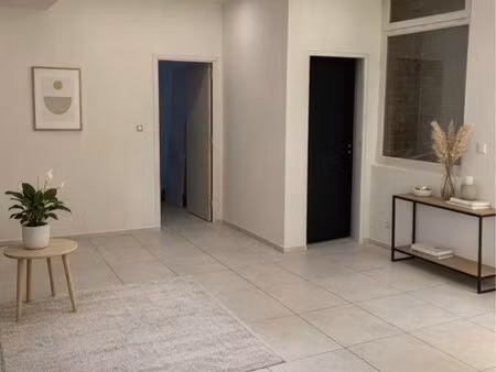 charmant t2 avec entrée indépendante