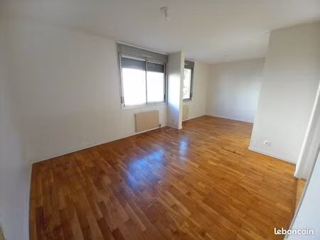 appartement 1 pièce 30 m²