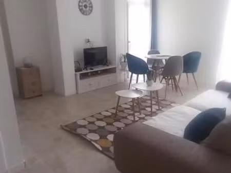 chambre 1 pièce 56 m²