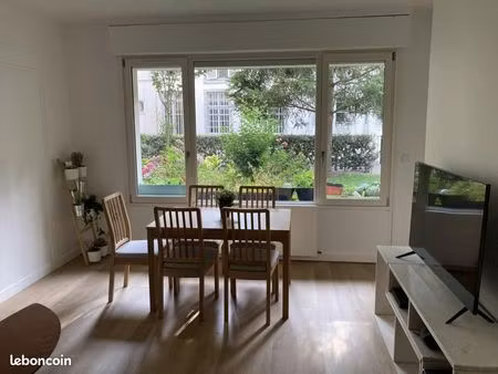 chambre 1 pièce 11 m²