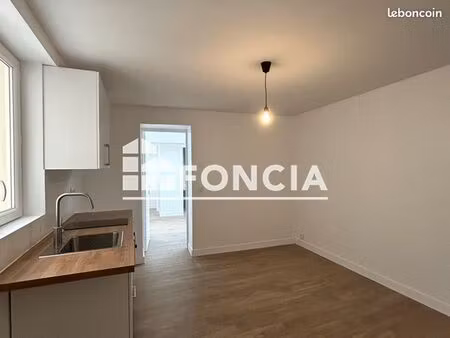 appartement 2 pièces 29.89m² à louer 865 - saint-germain-en-laye 78100