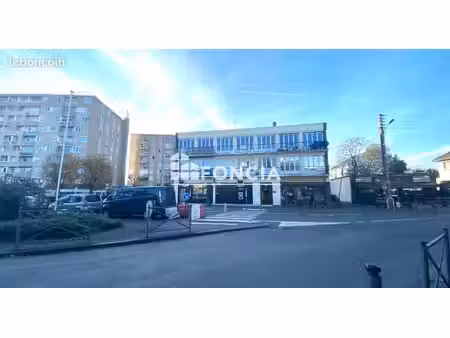 outdoor_parking