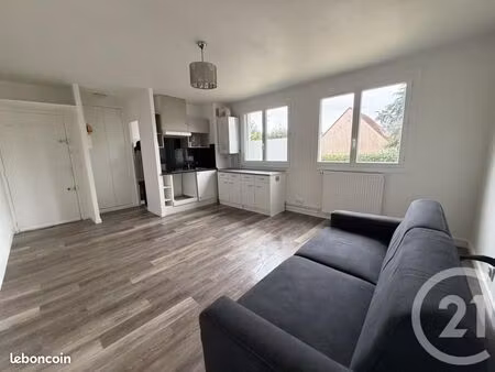 studio 1 pièce 26 m²