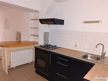 studio 25 m2 en rez de chaussée