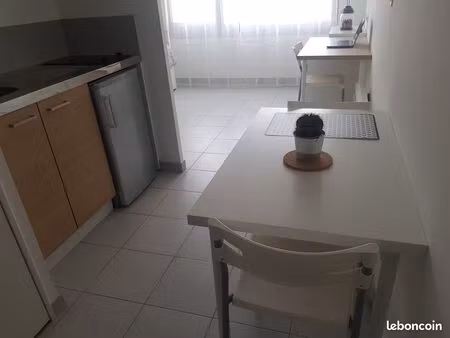 studio meublé 22 m2 quartier des deux lions