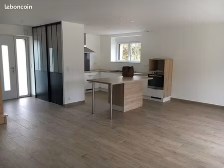 location maison vern sur seiche 162 m2