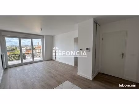 appartement 2 pièces 41.7m² à louer 1048 - neuilly-plaisance 93360