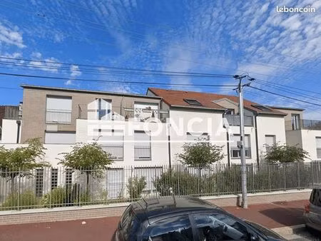 stationnement à louer 70 - livry-gargan 93190