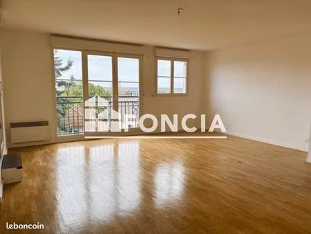 appartement 3 pièces 74.52m² à louer 1249 - les clayes sous bois 78340