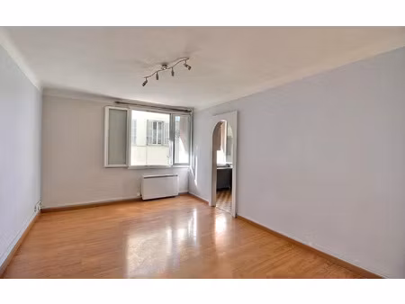 appartement marseille 4 52 m² t-3 à vendre  159 000 €
