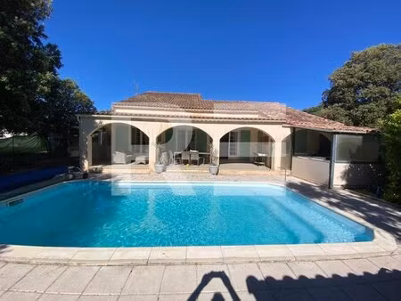 maison de 180 m2 avec piscine et dépendance proche d'alès