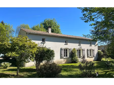 maison saint-andré-de-lidon m² t-6 à vendre  314 700 €