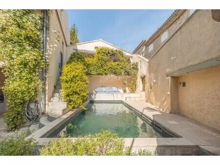 maison de caractère à vendre dans l'enclave des papes