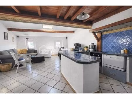 duplex de charme 67 m² carrez – dernier étage – cœur historique d’ollioules