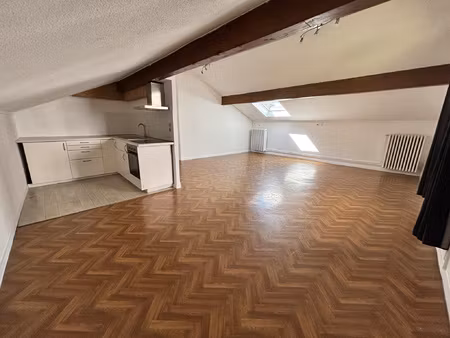 f2 gieres centre village 38610