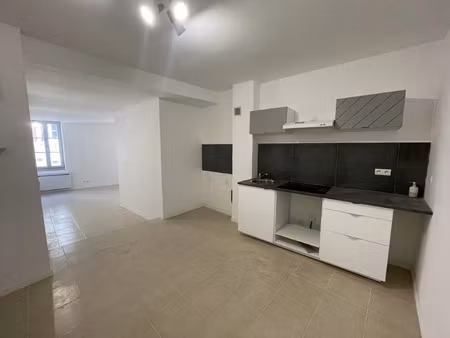 location appartement 2 pièces 37 m² à la roque-d’anthéron (13640)