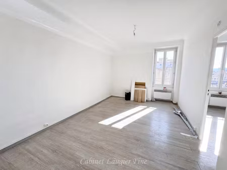 t2 rue de verdun 13005 marseille