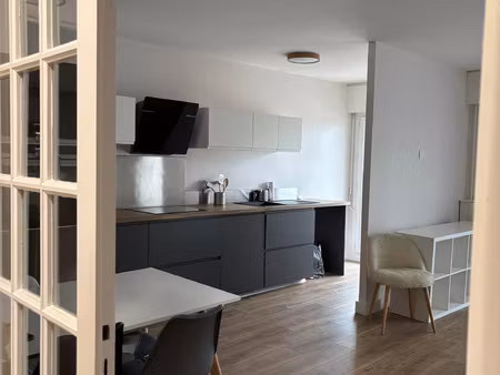 appartement t2 meublé à la varenne saint hilaire