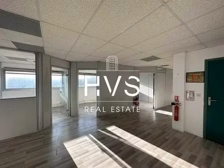 location bureaux 134 m²