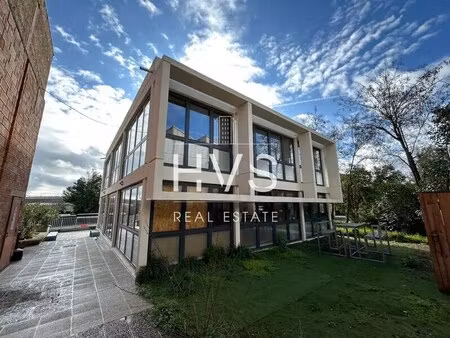 location bureaux 70 m²