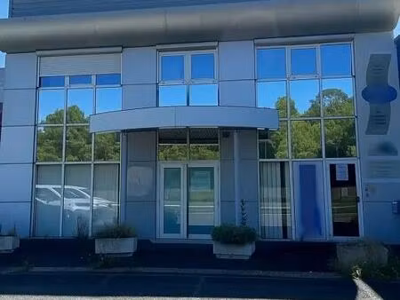 location bureaux 190 m²