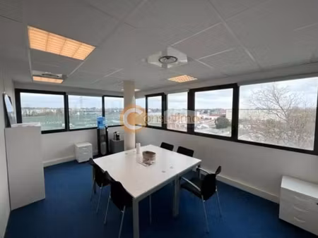 location bureaux 78 m²