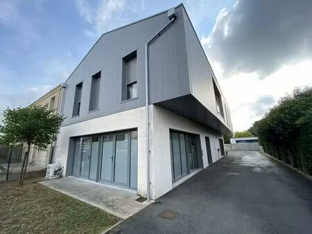 vente commerce 53 m²