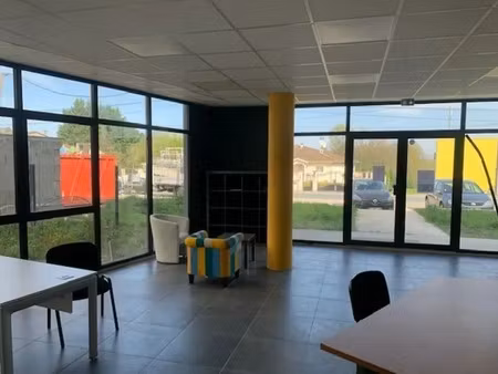 vente commerce pompignac 33370 220m²