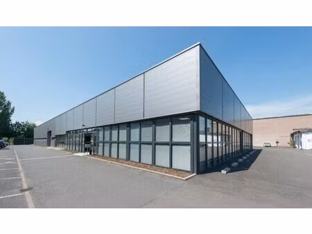vente entrepôt 1 720 m²