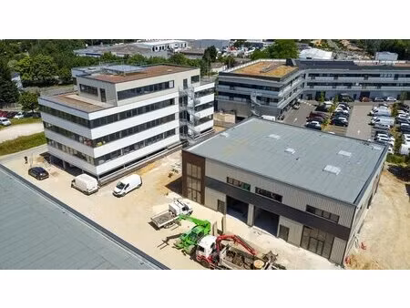 vente local d'activités 499 m²