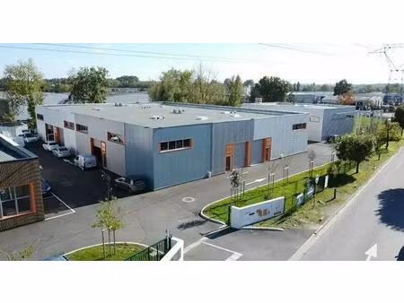 vente local d’activités carbon blanc 33560 258m²