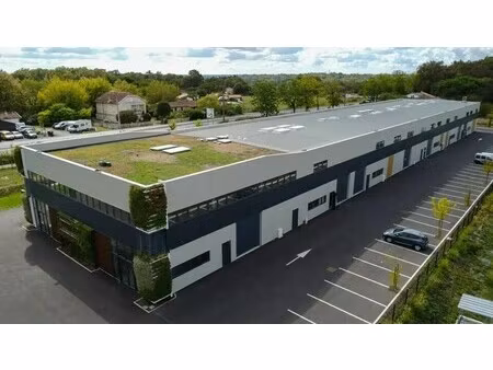 vente local d'activités 367 m²