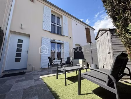 maison de ville de 93 m² à elancourt