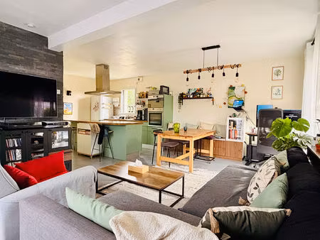 maison récente proche bourg avec cuisine de qualité et 3 chambres