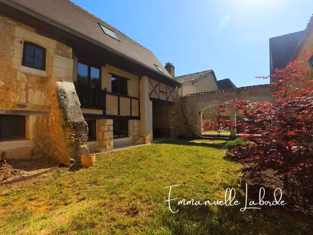 maison à vendre saint georges de montclard 9 pièce(s) 272m2 339 200€