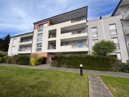 appartement t2 balcon parkings / la chapelle saint mesmin