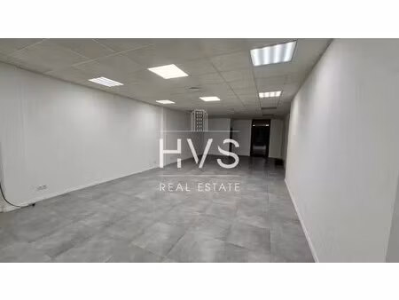 location commerce 230 m²